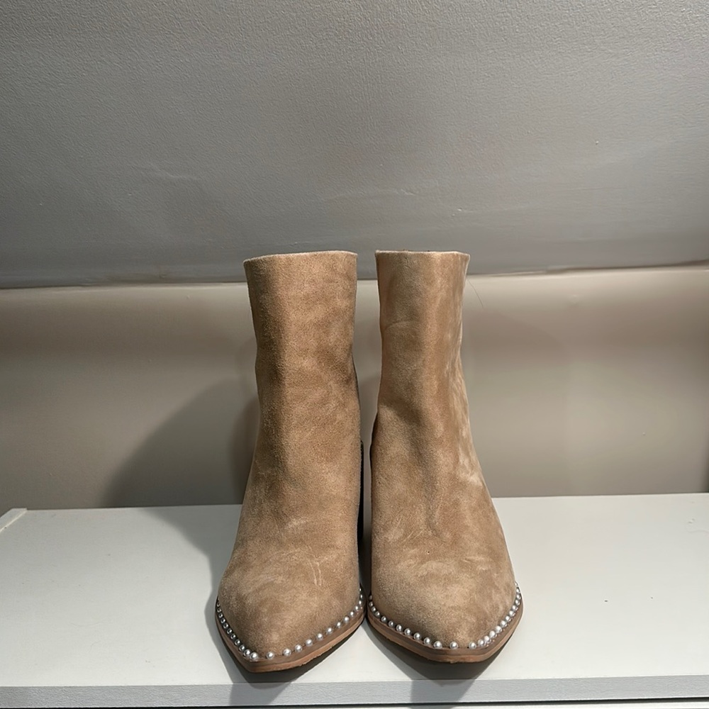 **LIKE NEW** STEVE MADDEN AQUARIUS ANKLE BOOTS